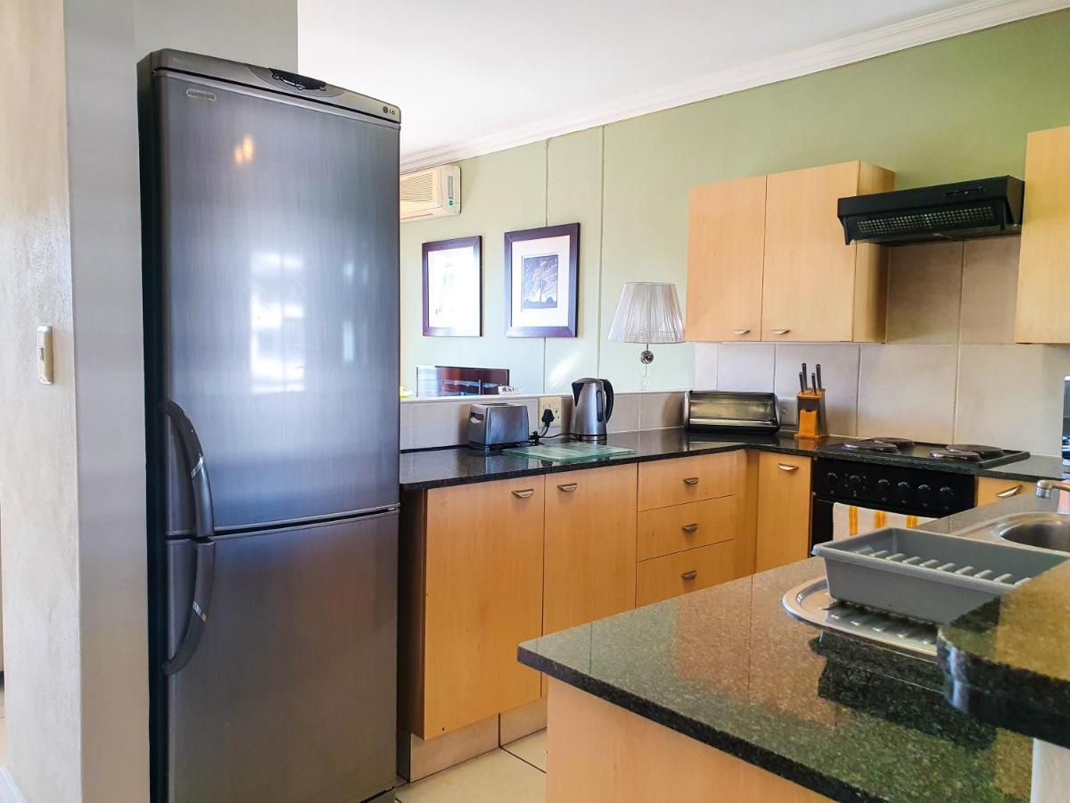 Westpoint Sandton Skyline Apartment Йоханесбург Екстериор снимка